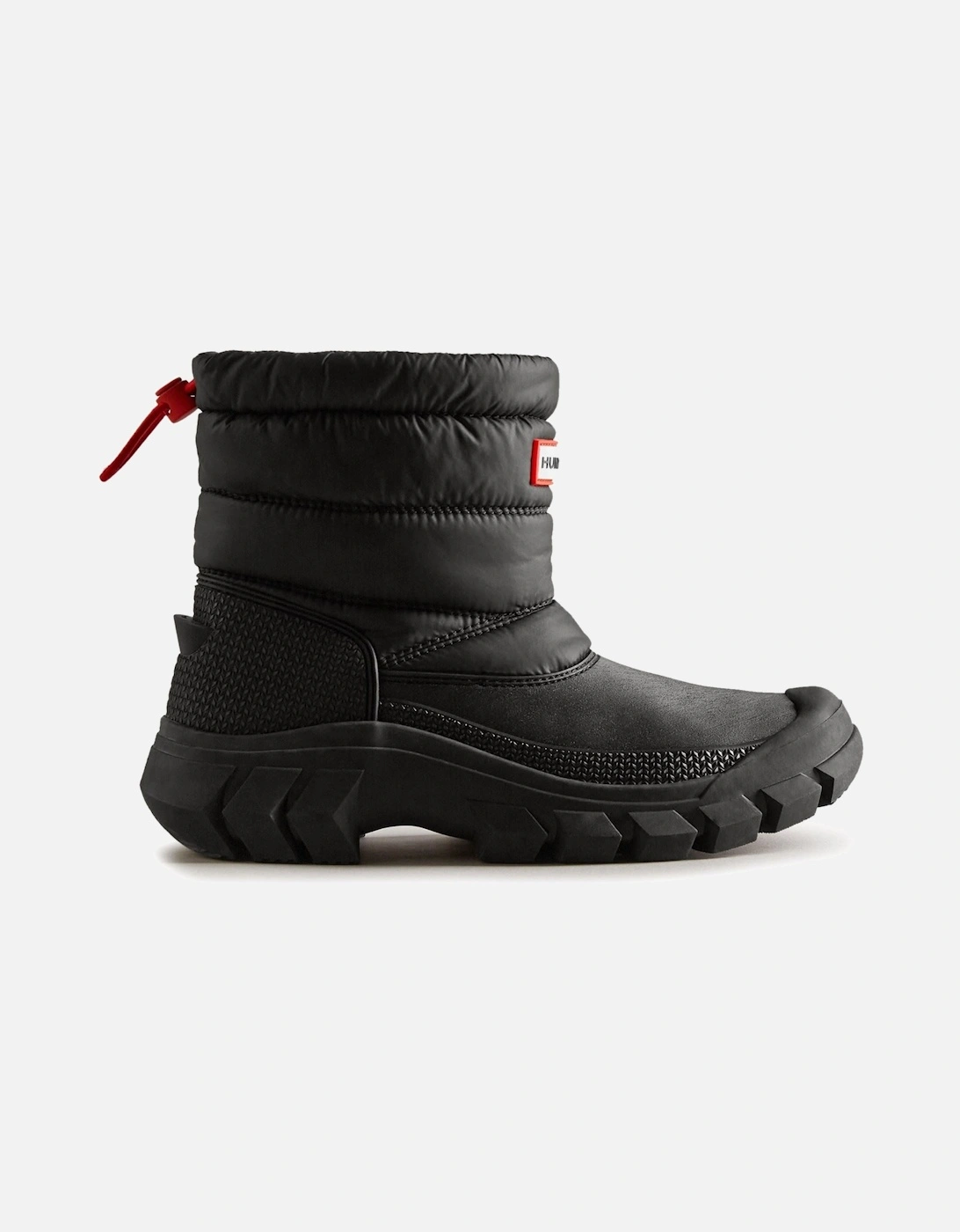 model Intrepid Short Snow Boot Female in Black