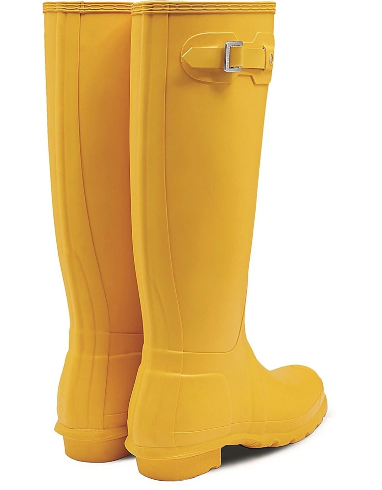 model Original Tall Wellington Boots Female in Yellow