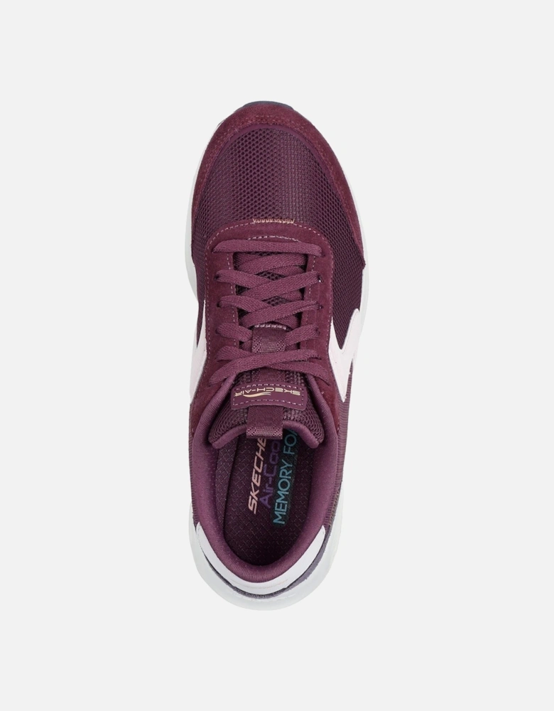 model Skech-Air Court Air Wave Trainers Female in Burgundy/Multi