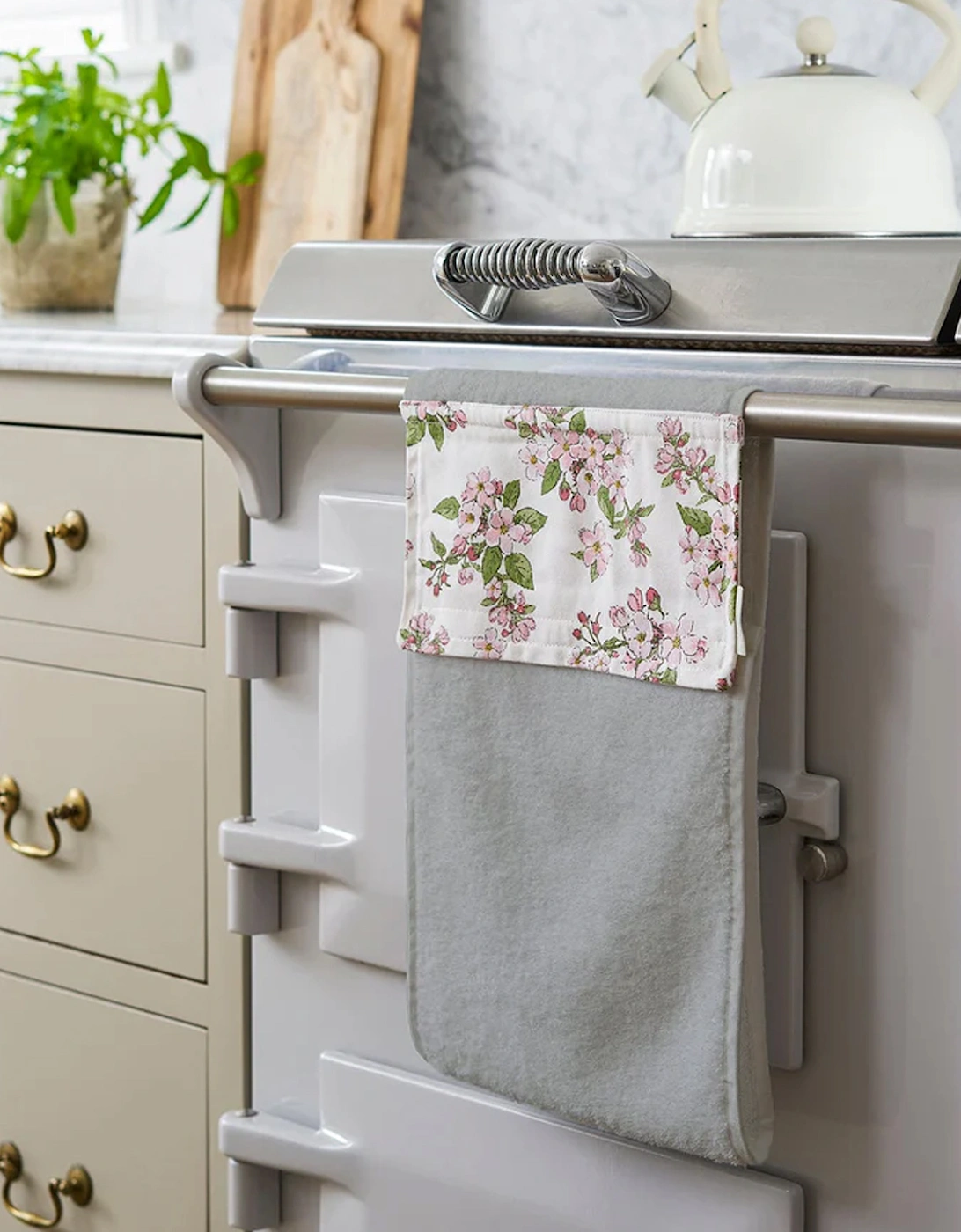 Blossom Roller Hand Towel