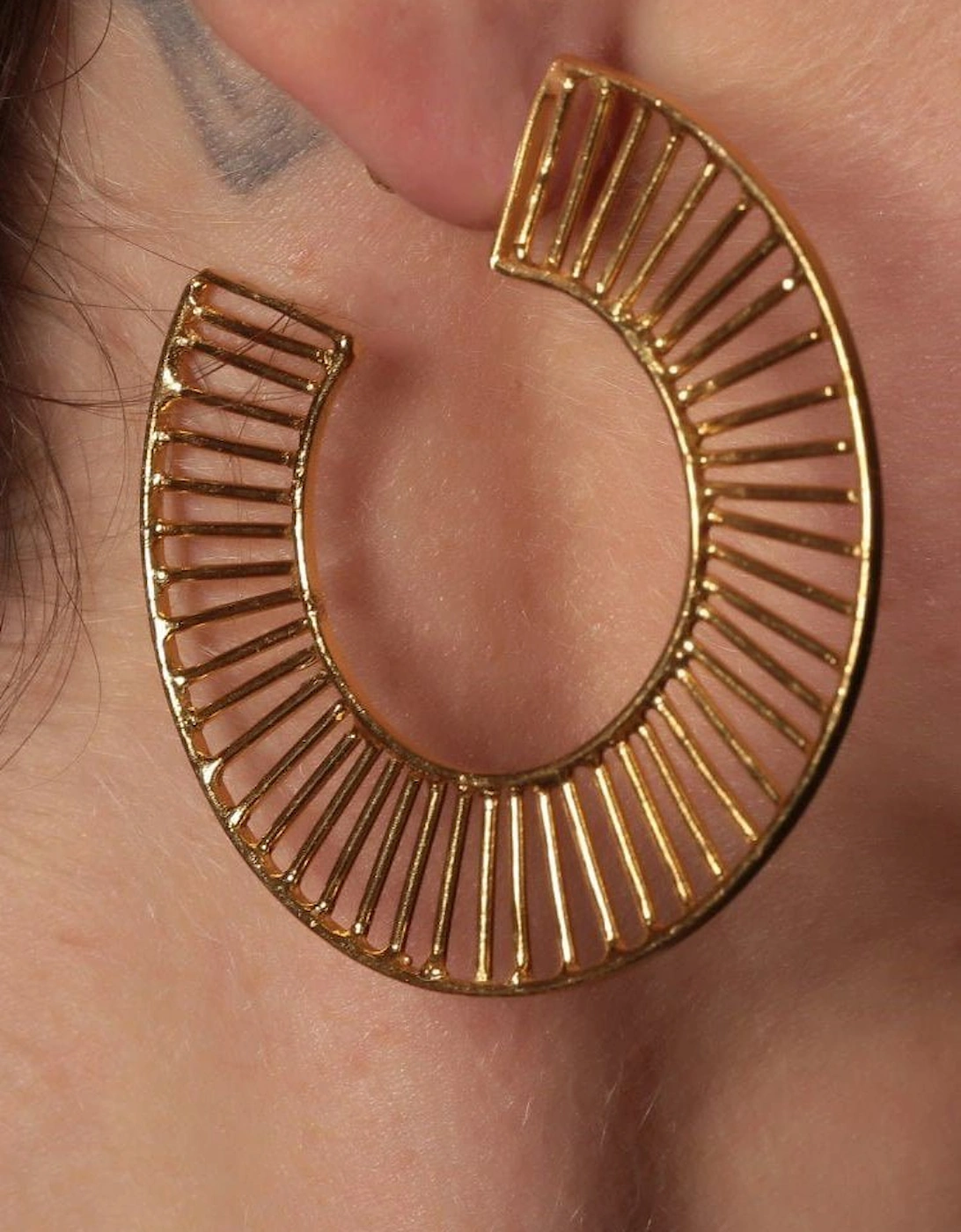  Earrings Grid Hoops