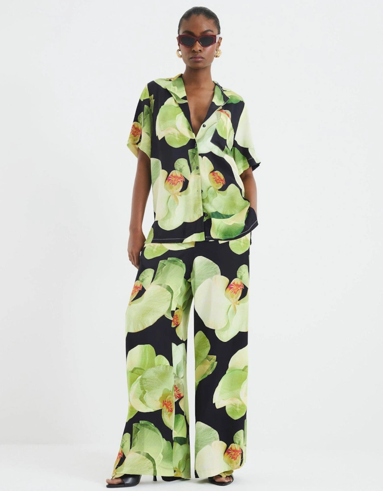 Crinkle Floral Satin Shirt - Black