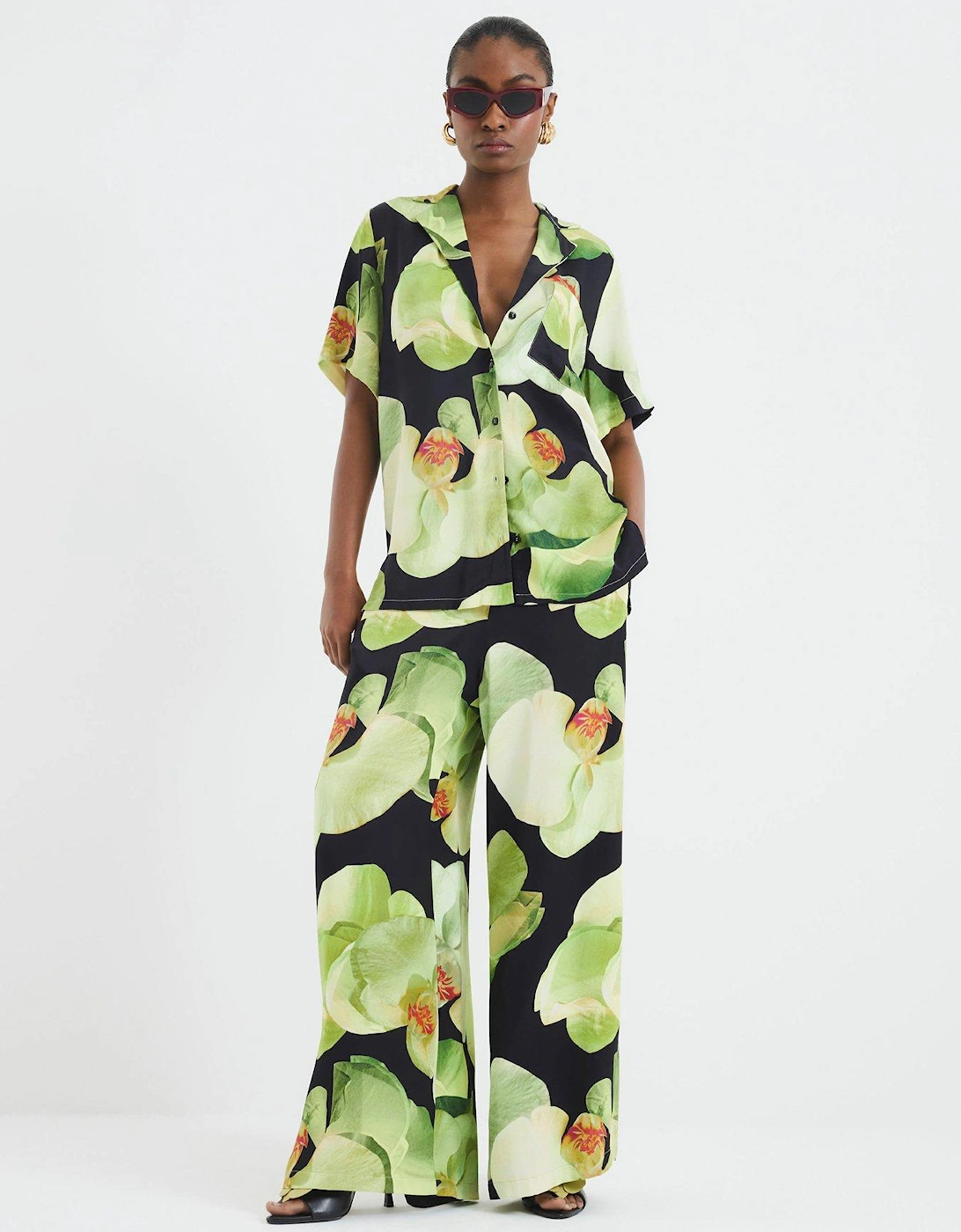 Crinkle Floral Satin Shirt - Black