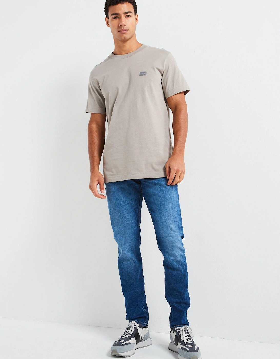 Left Chest Woven Patch Regular T-Shirt - Light Grey