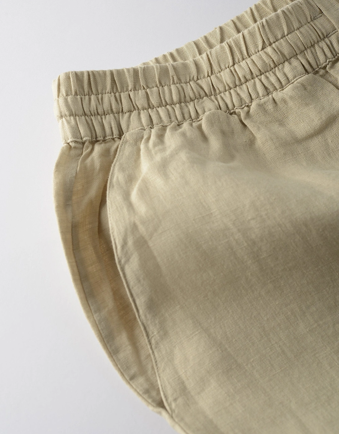 C Shorty Shorts Beige