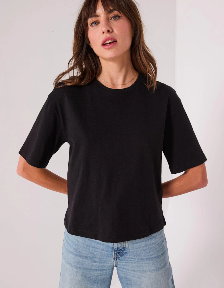 Boxy T-Shirt - Black