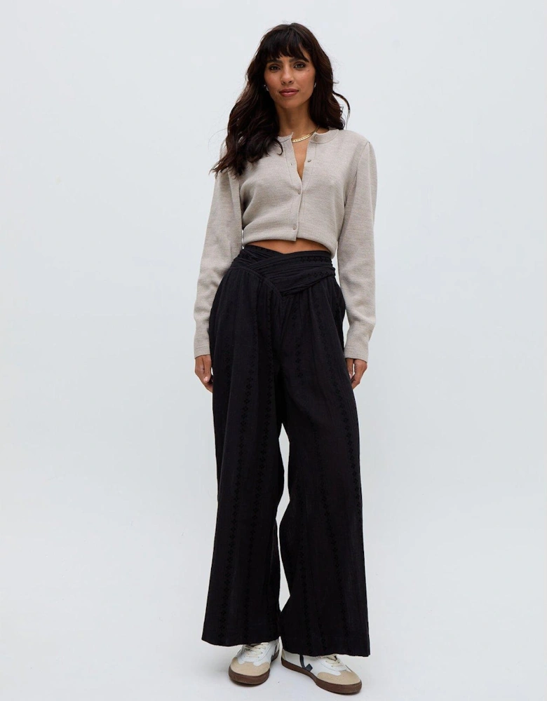 Farrah Wide Leg Jacquard Trouser In Black