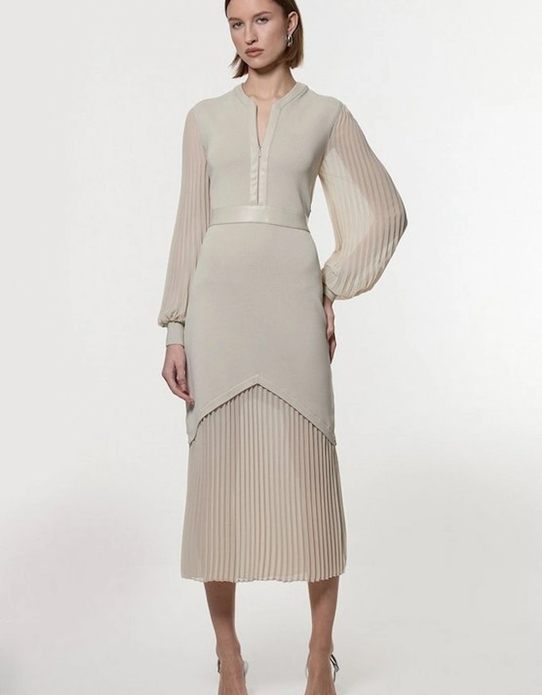 Woven Sleeved Pleated Dress With Pu