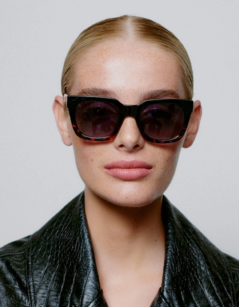 A.Kjaerbede Nancy Sunglasses Black Demi Tortoise