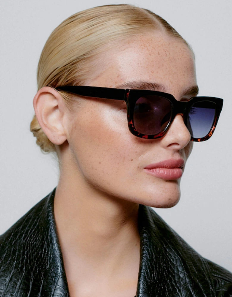 A.Kjaerbede Nancy Sunglasses Black Demi Tortoise