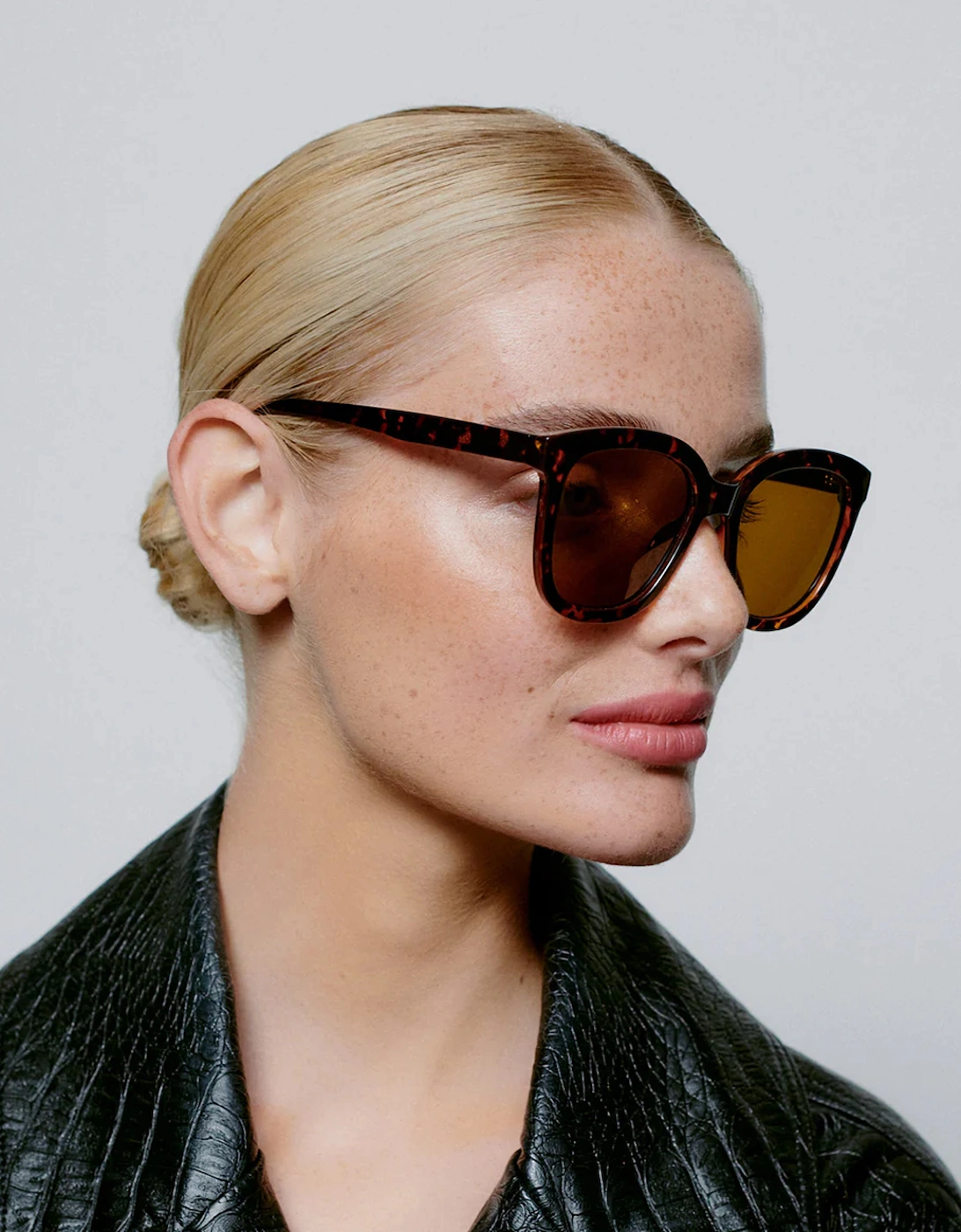 A.Kjaerbede Billy Sunglasses Demi Tortoise