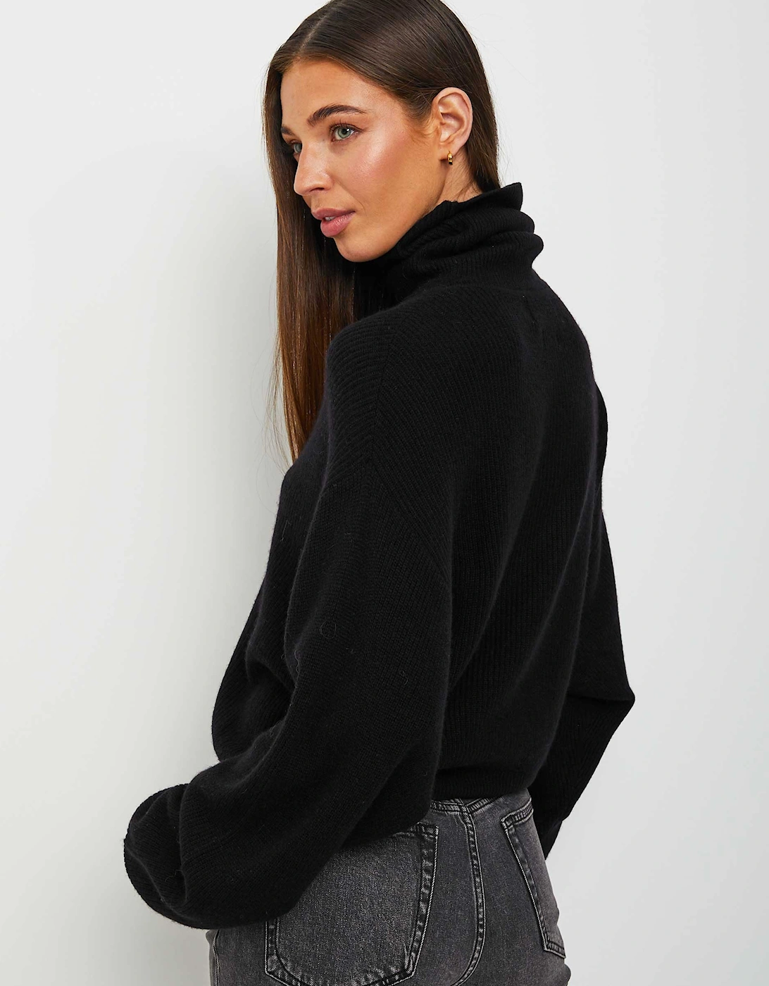 Changi Roll Neck Cashmere Jumper