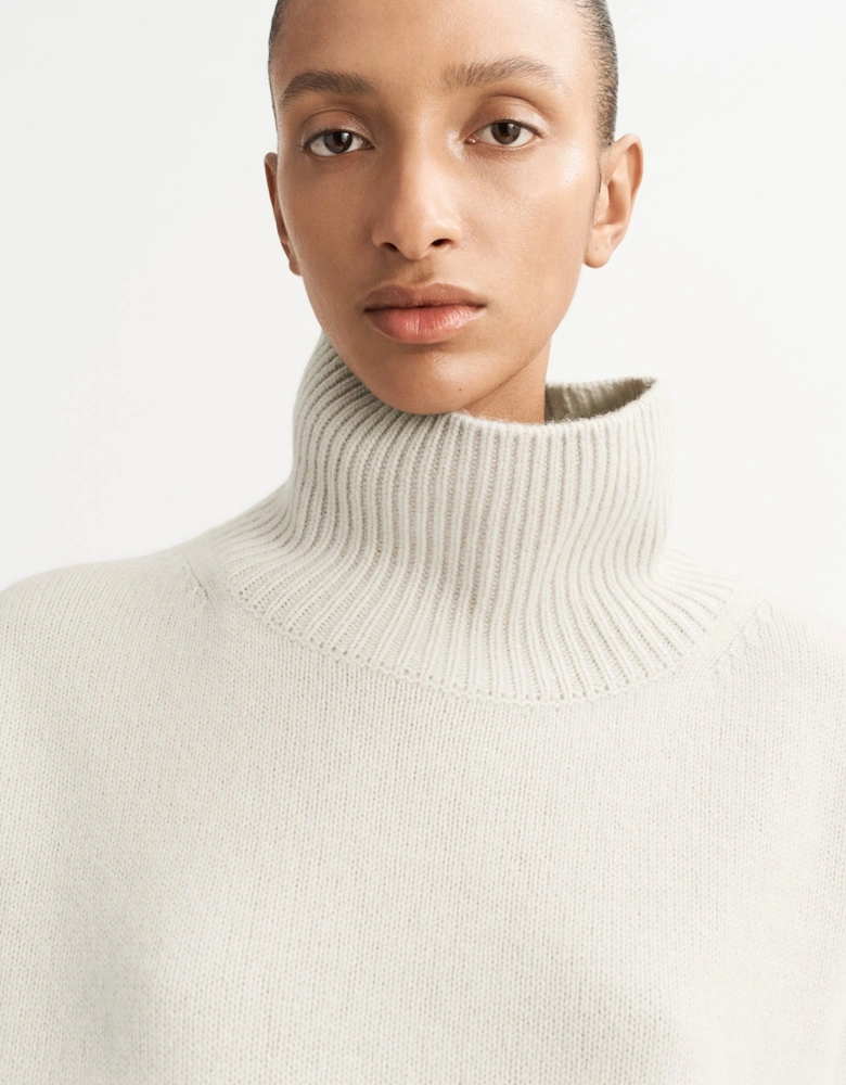 Boyfriend Turtleneck Cashmere Jumper