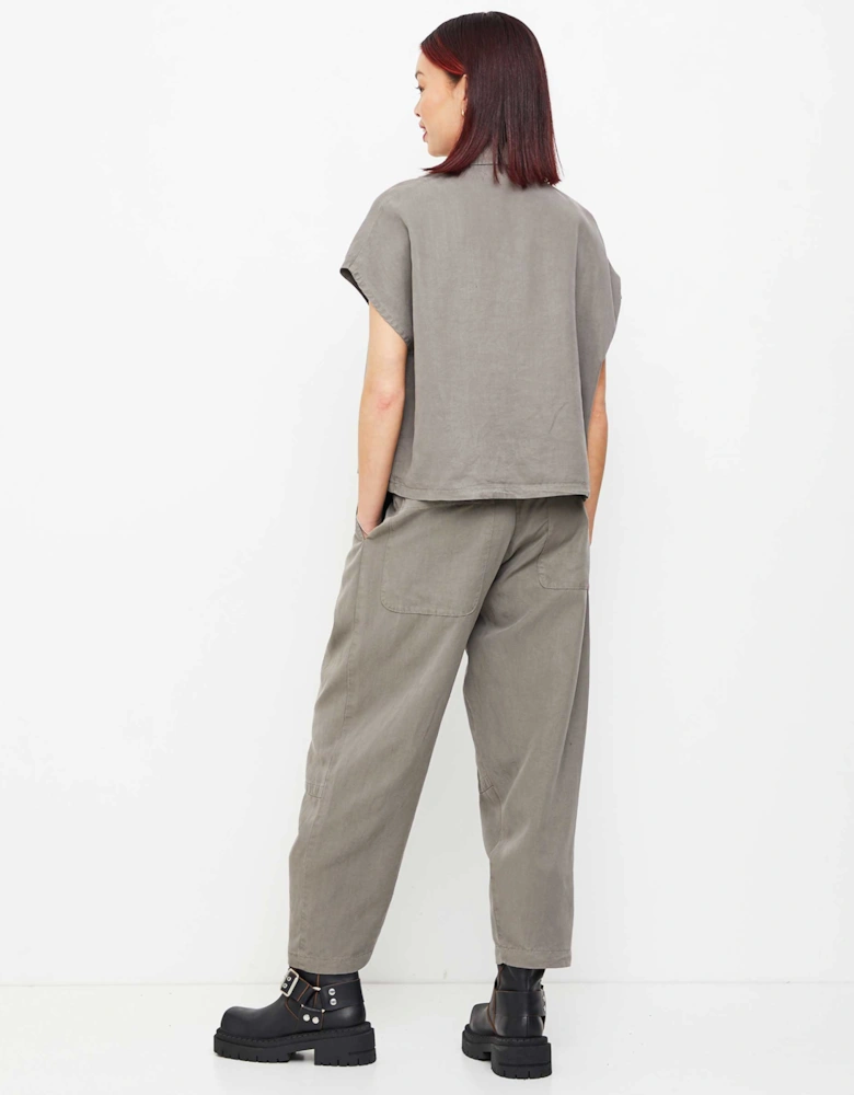 Barrel-Leg Belt Trousers