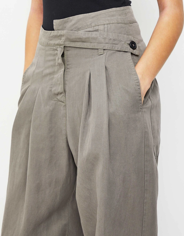 Barrel-Leg Belt Trousers