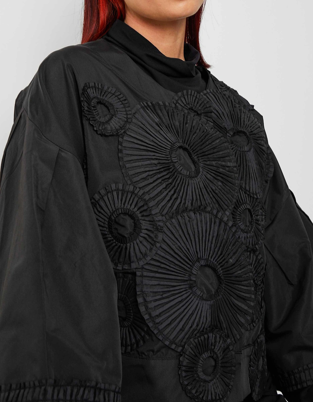 Pleated Circle Motif Jacket