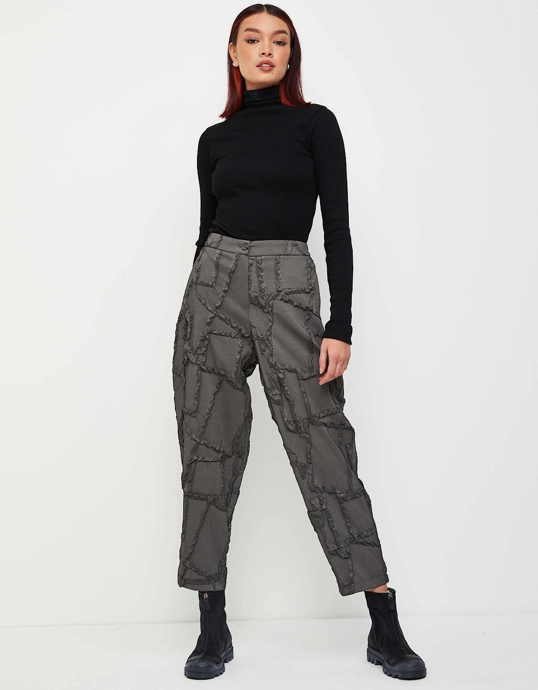 Pleat Detail Cropped Trousers