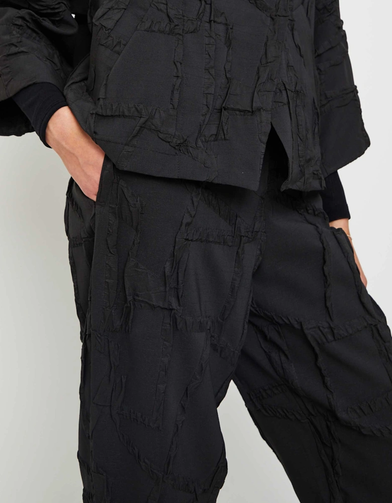 Pleat Detail Cropped Trousers