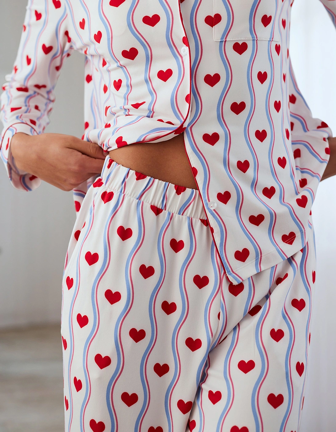 Wavy Stripe Heart Print Pyjama Set