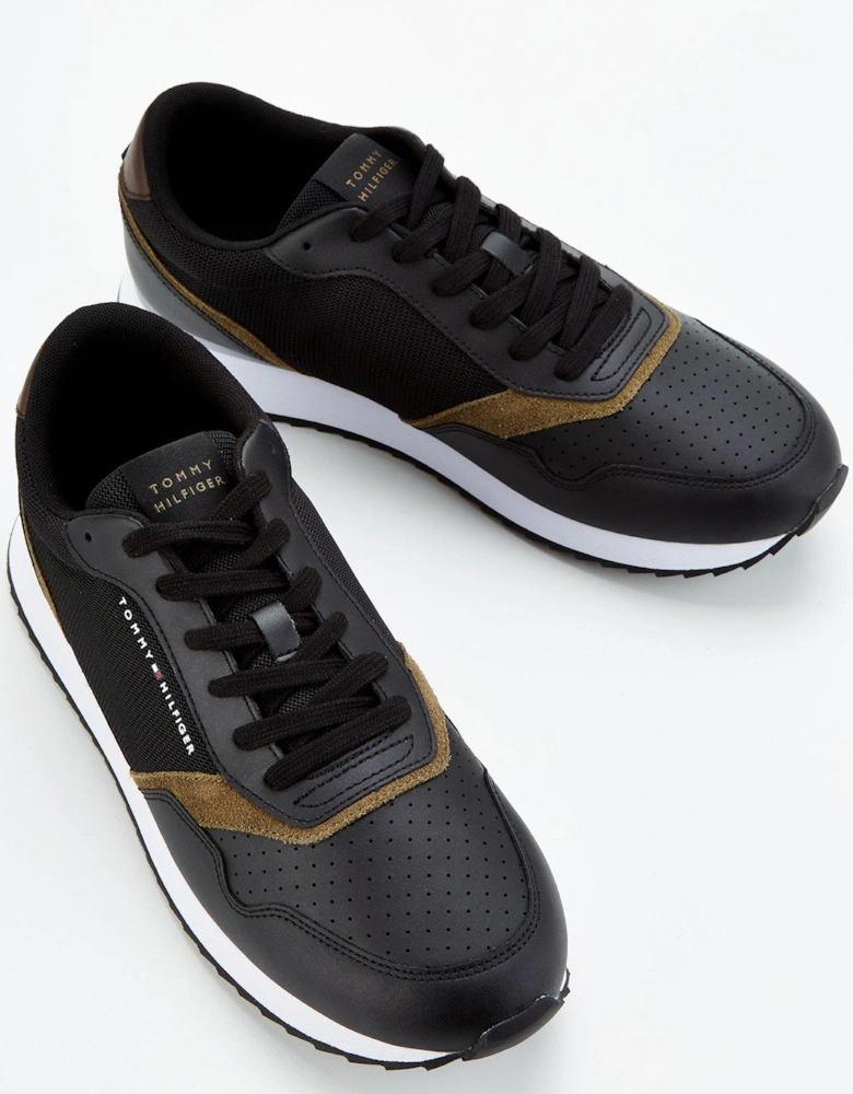 Panel Trim Evo Runner - Black