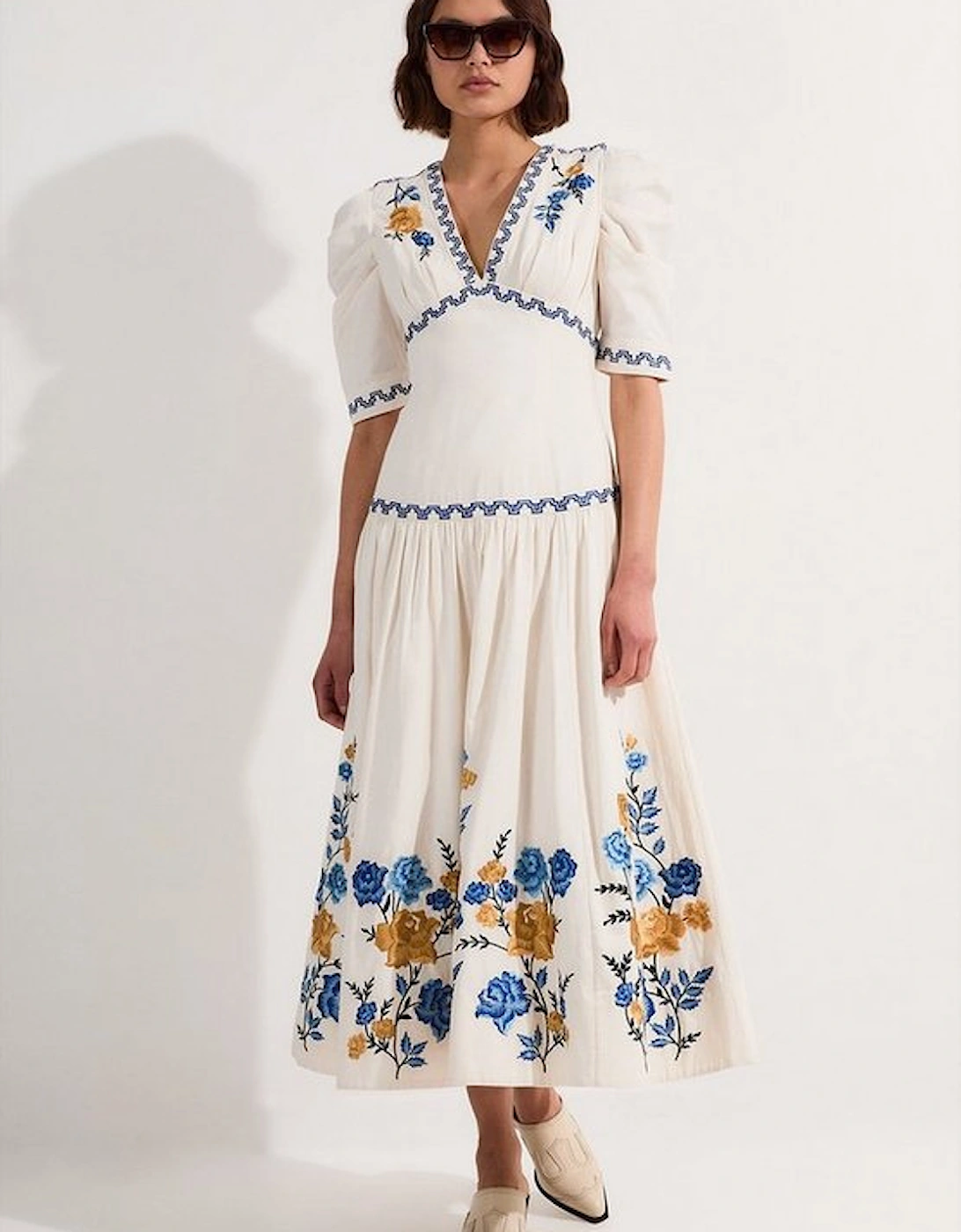 Rose Embroidered Cotton Twill Puff Sleeve Woven Dress With Eyelet Detail