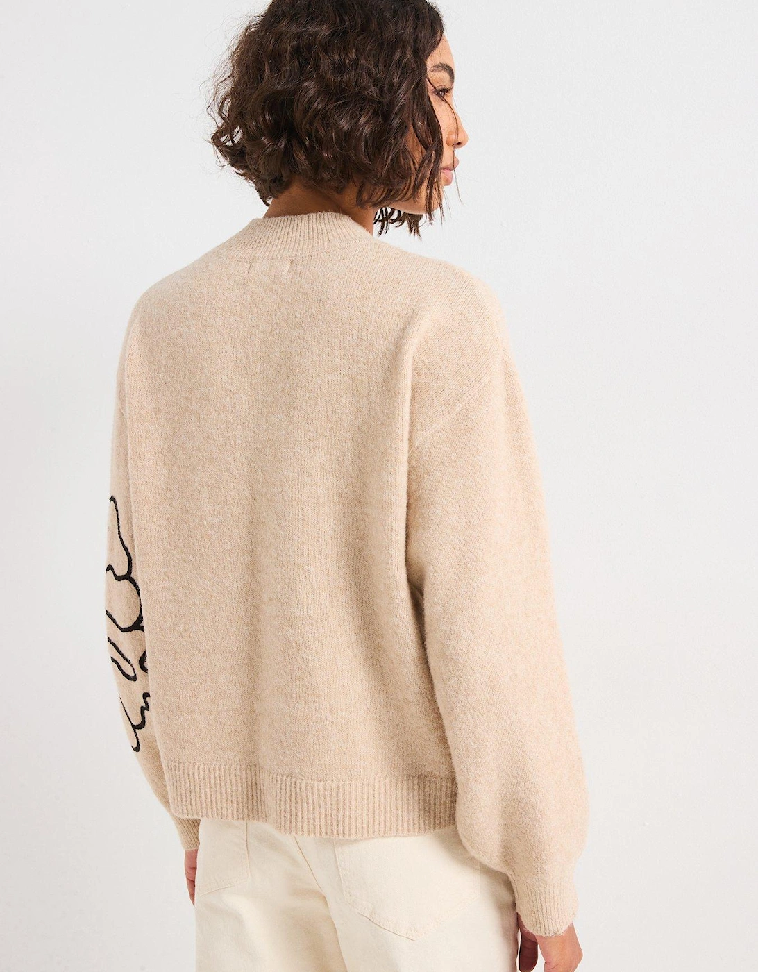 Long Sleeve Flower Knitted Jumper - Brown