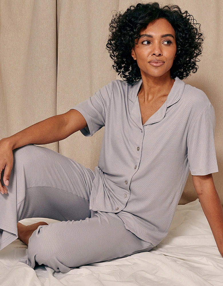 EcoVero Ribbed Shirt Capri Set in Grey