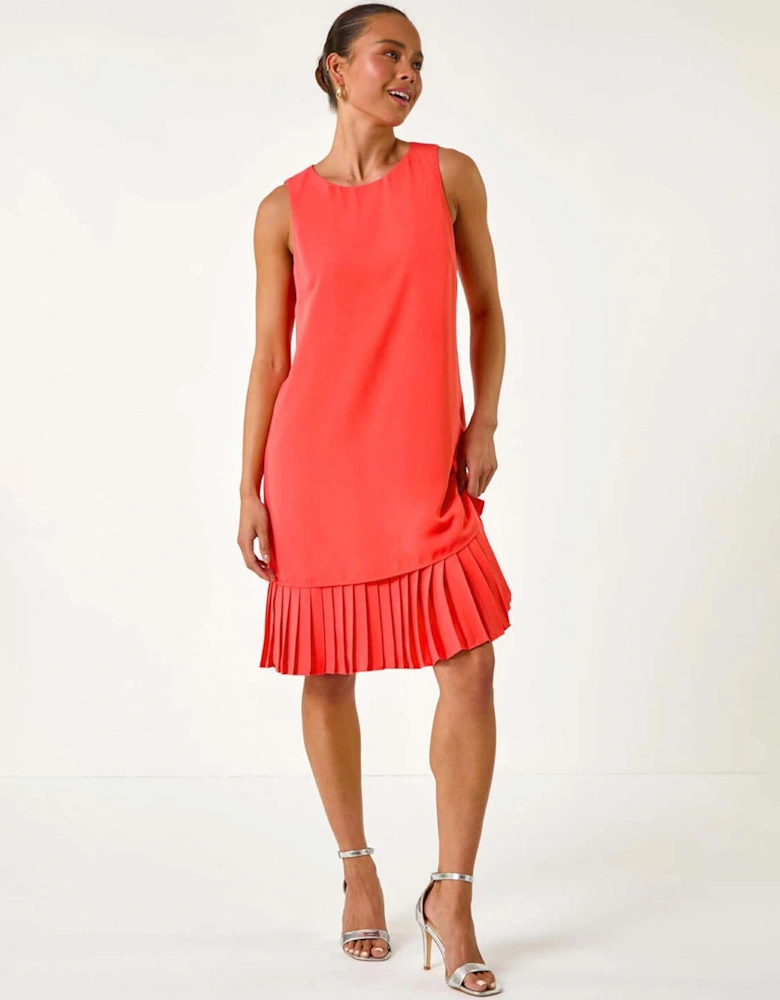 Petite Sleeveless Pleated Hem Shift Dress