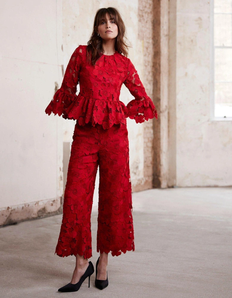 Red Lace Applique Cropped Trousers