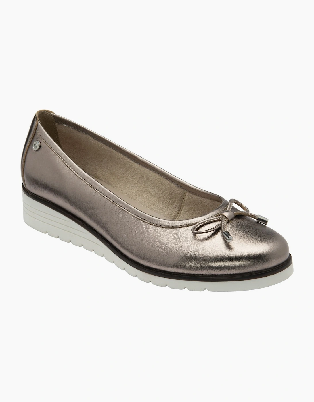 Lotus Women's Fernanda Womens Low Wedge Ballerina Pumps - Silver - Size: 5