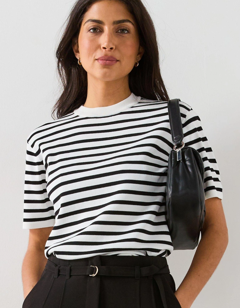 Crew Neck Short Knitted T Shirt - Mono