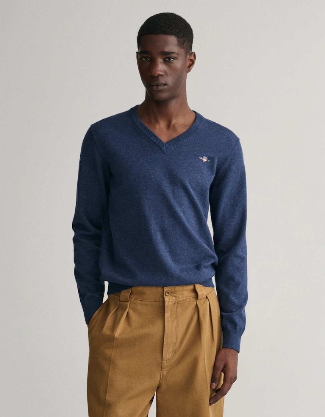 Gant Men's Navy Classic Cotton V-Neck Jumper - : 40/Regular L