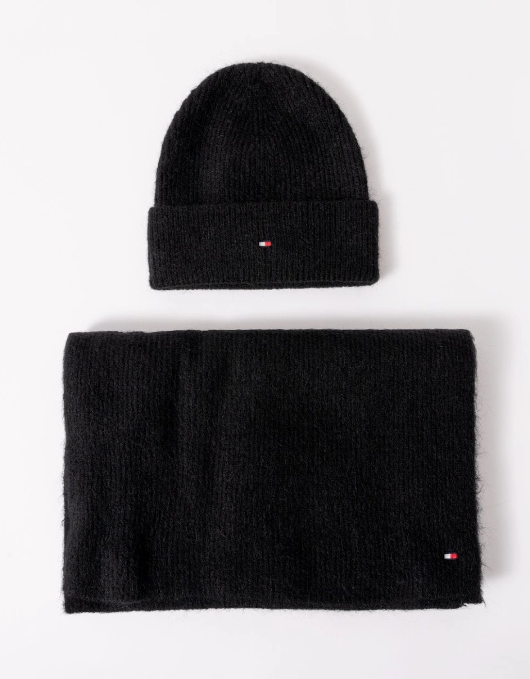 Women's Tommy Hilfiger Essential Flag Fuzzy Womens Beanie & Scarf Gift Set - Black - Size: ONE size