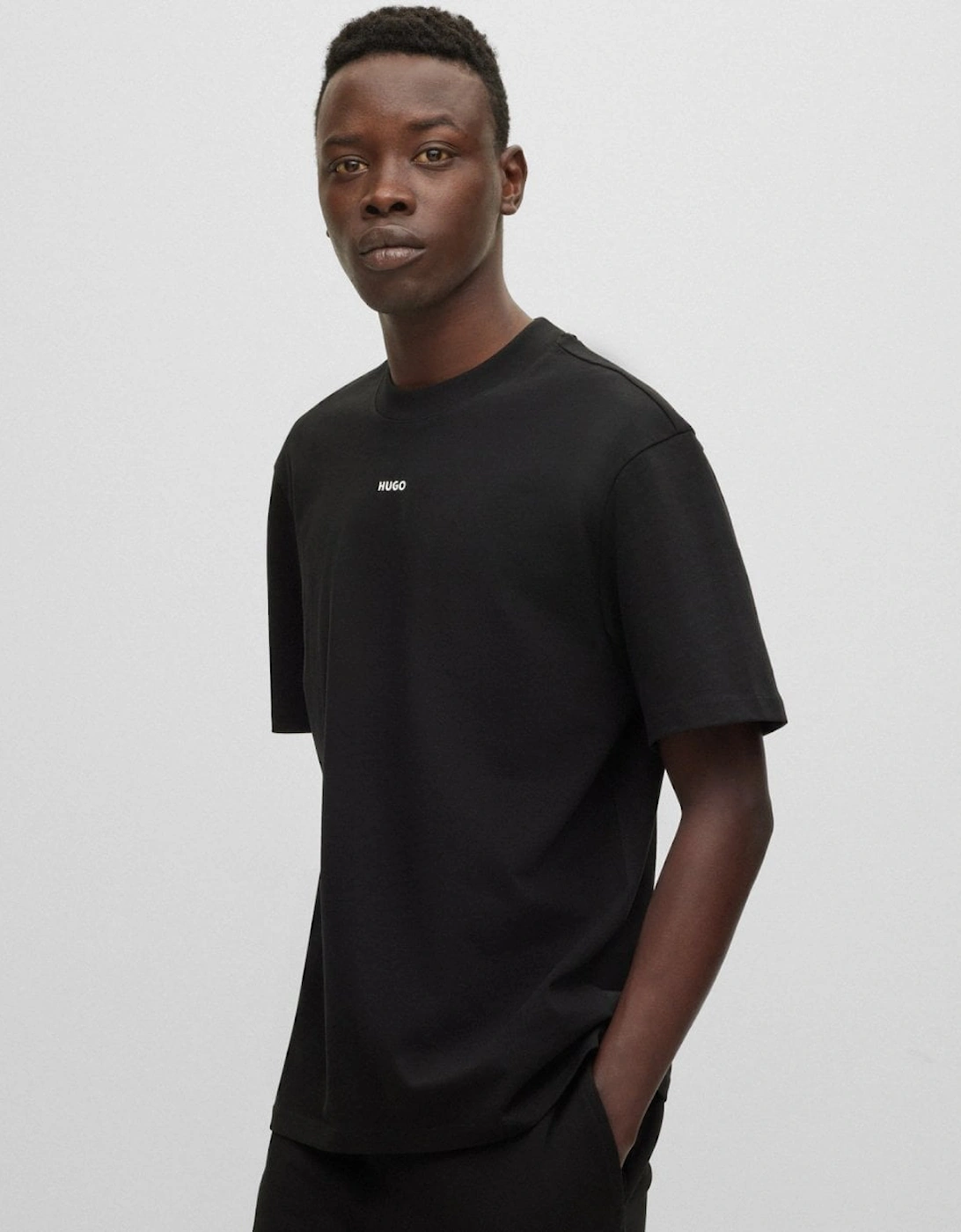 Hugo Boss Men's Black Hugo Dapolino T-Shirt Nos - 001 - Size: 38