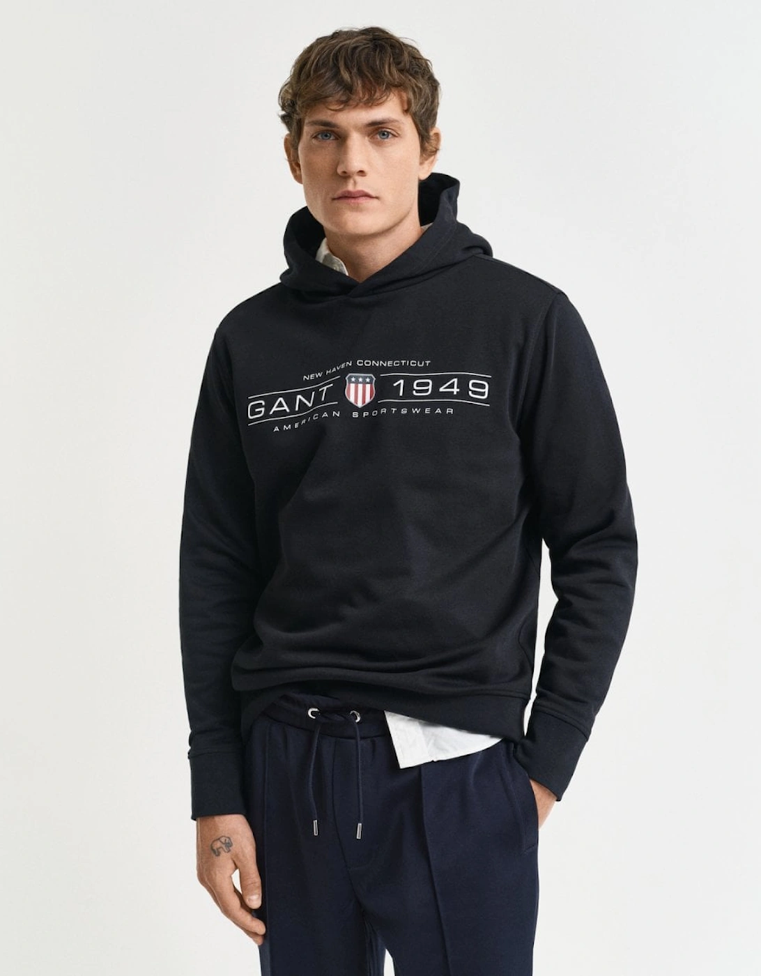 Gant Men's Black Pullover Graphic Hoodie - : 44/Regular Xxl