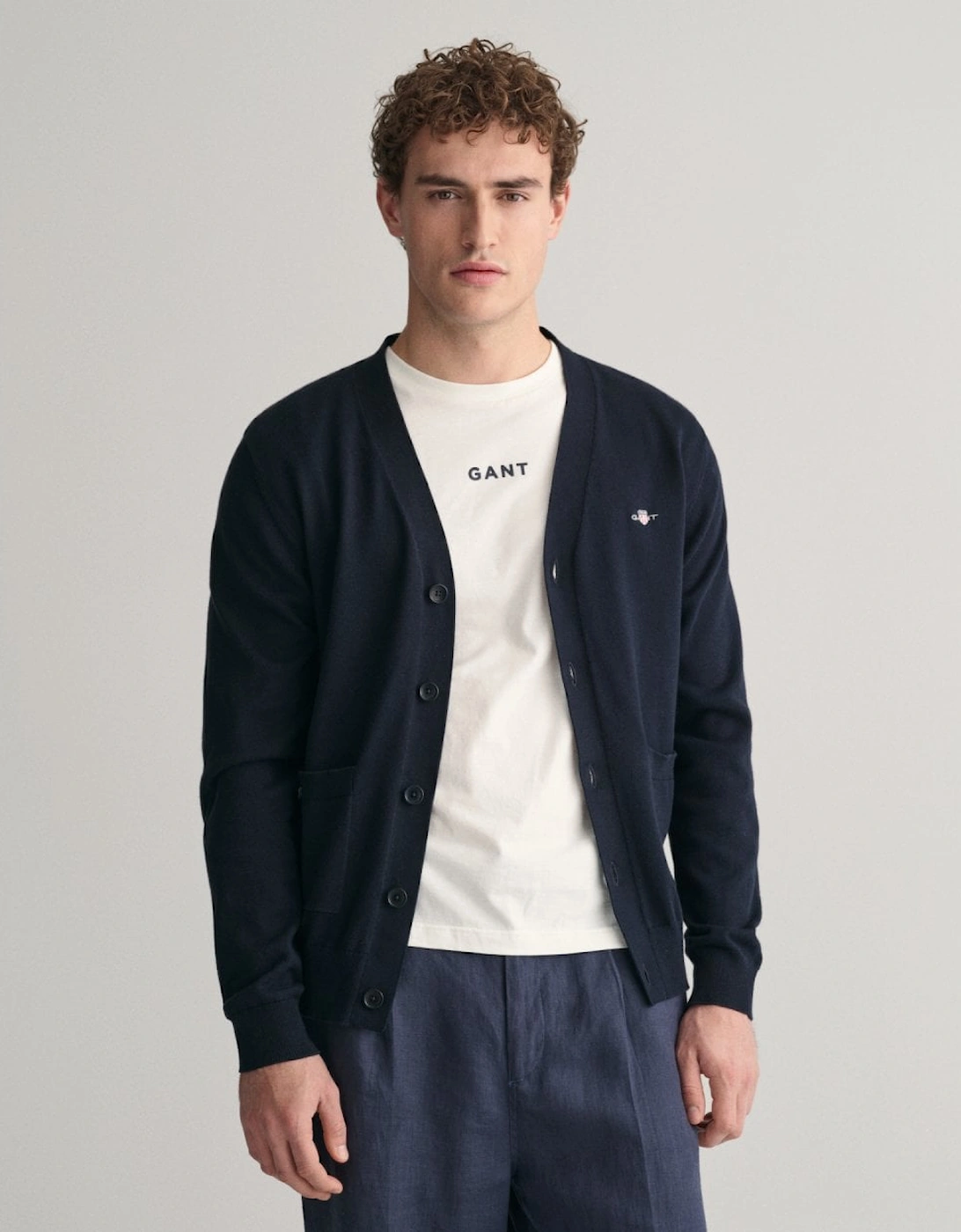 Gant Men's Navy Classic Cotton V-Neck Cardigan - : 38 M