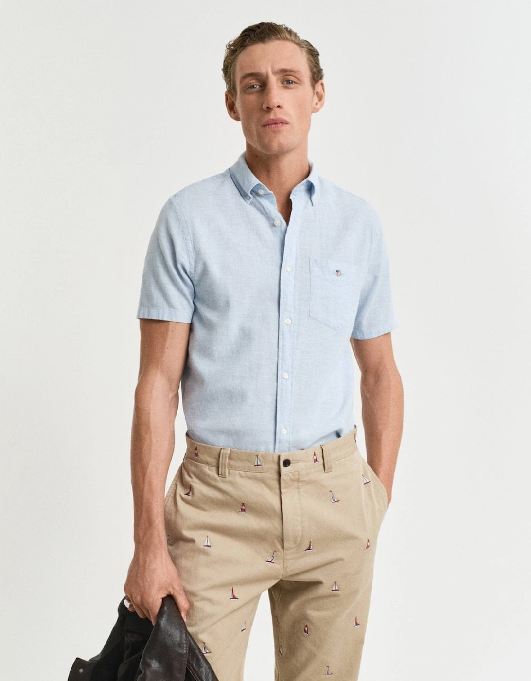 Mens Regular Fit Cotton Linen Short Sleeve Shirt with Embroidered Shield, 5 of 4