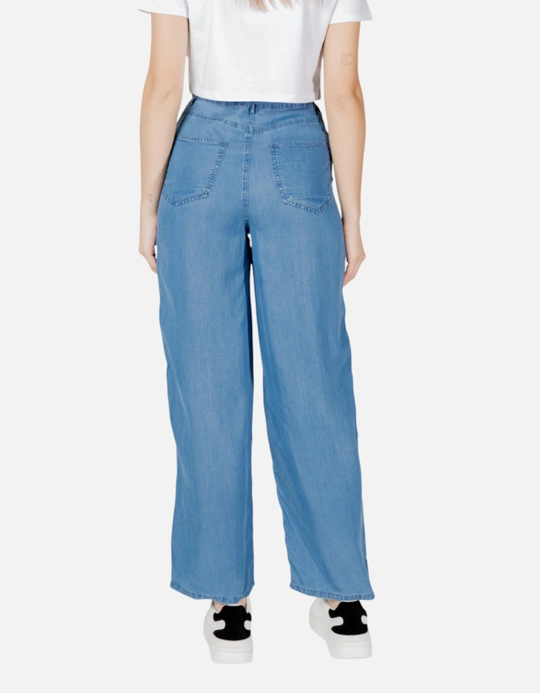 Zip and Button Front Back Pocket Jeans Women - Light Blue