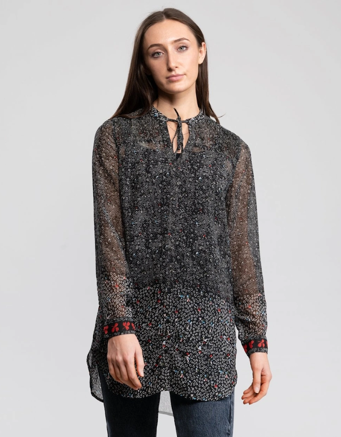 Women's Great Plains Scatter Floral Neck Tie Womens Shirt - Multi - Size: 6