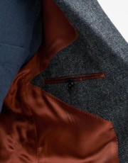 Thumbnail 5 of 6