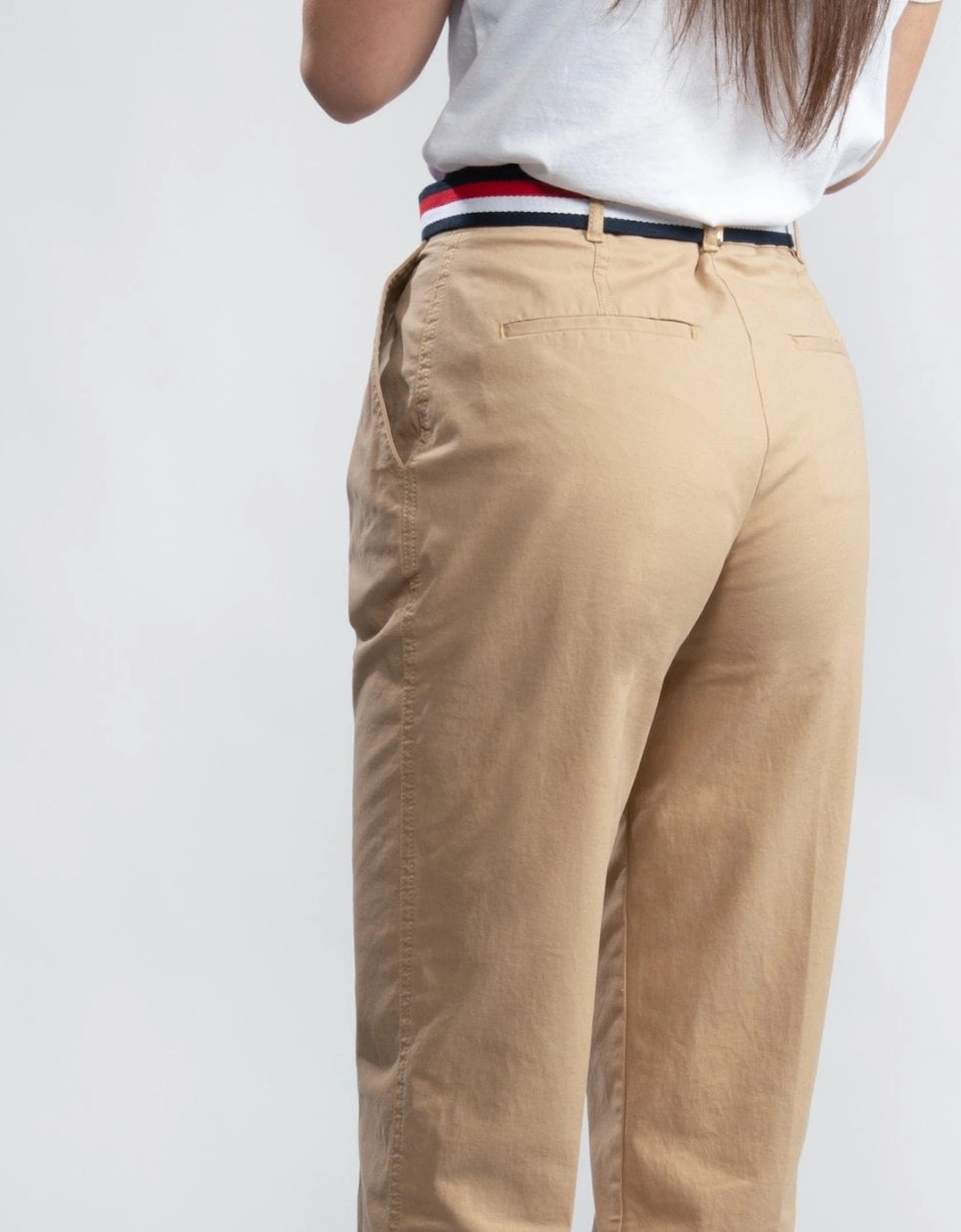 Th Essential Pleated Womens Chino