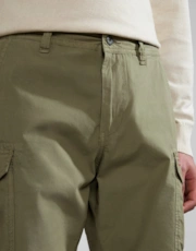 Thumbnail 6 of 6