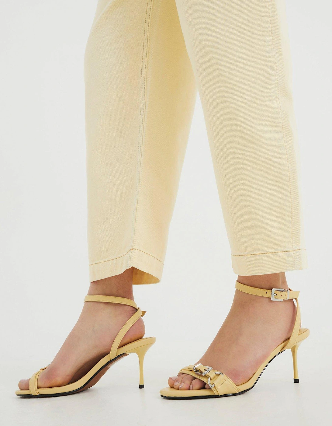 Buckle Detail Heeled Sandal - Yellow