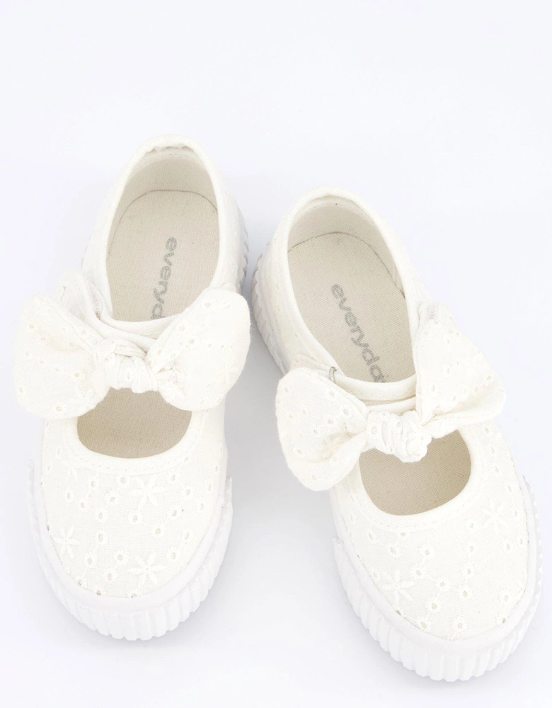 Girls Broderie Bow Mary-Jane Pump - White