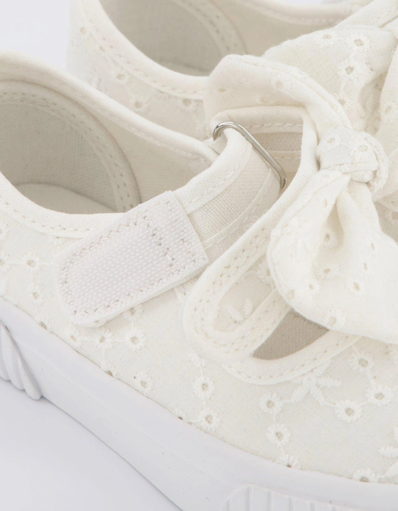 Girls Broderie Bow Mary-Jane Pump - White