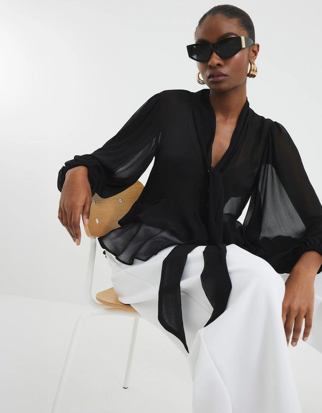 Ruffle Pussybow Blouse - Black