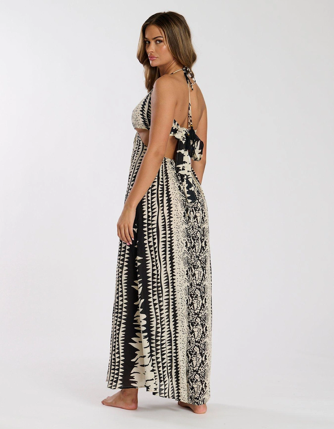 Printed Halter neck Ring Detail Beach Maxi Dress - Print