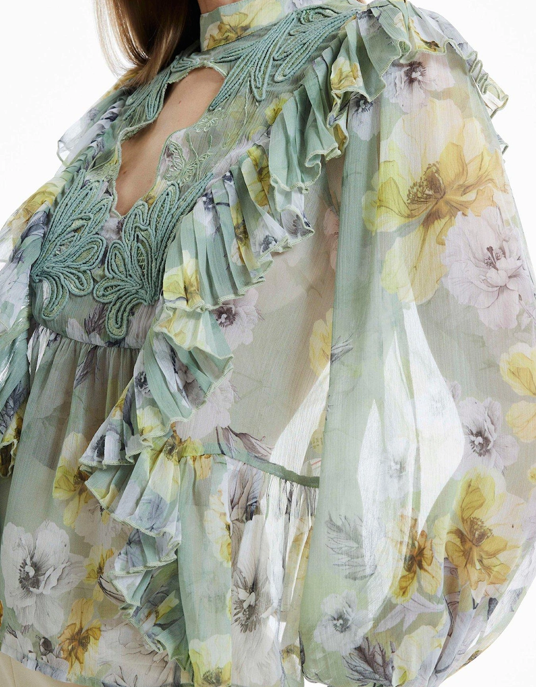 3D Ruffle Antique Blouse - Light Green
