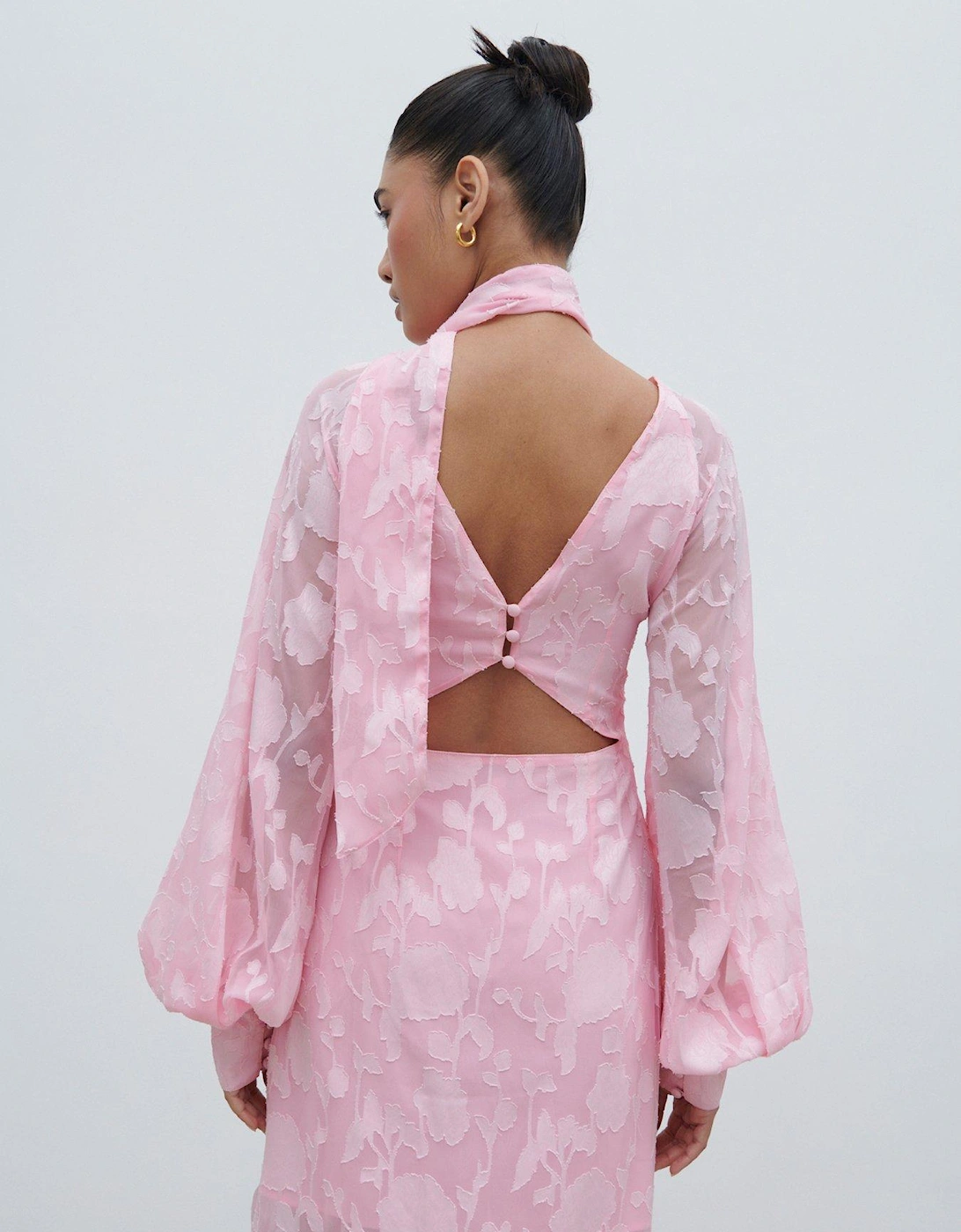 Sadie Jacquard V Neck Dress - Pink