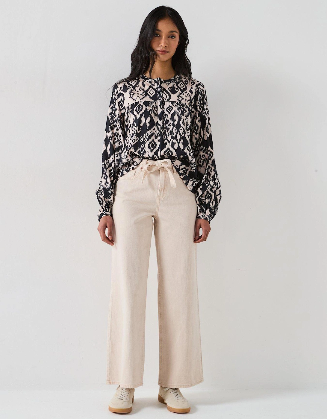 Printed Long Sleeve Blouse - Black
